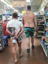 People-of-Walmart-Twitter-3.jpg